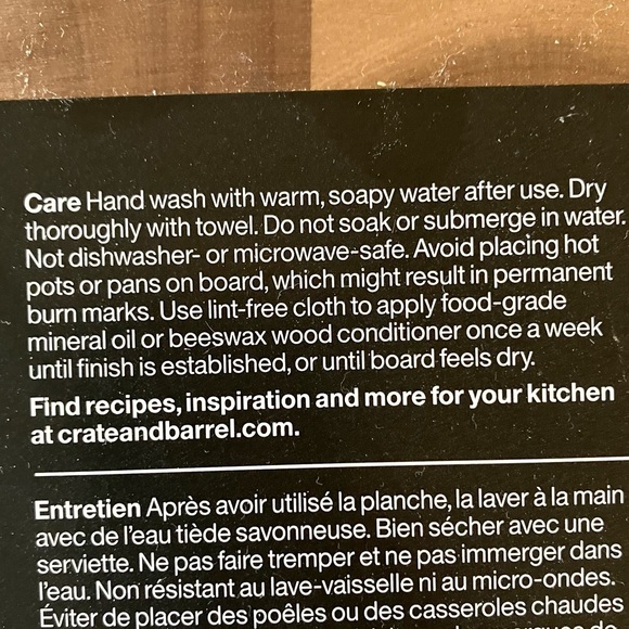 New Crate & Barrel Round Acacia End-Grain Cutting Board, Cheese Board, Serveware - Picture 6 of 9